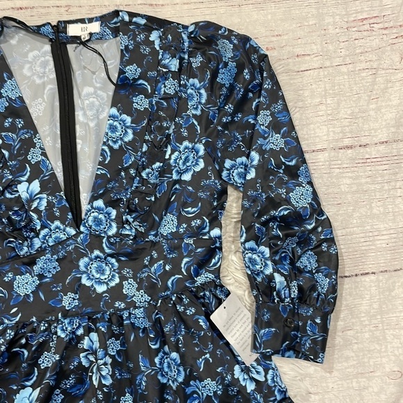 NWT NSR Navy Blue Floral Print Mila Tiered Ruffle Mini Dress - Picture 7 of 11